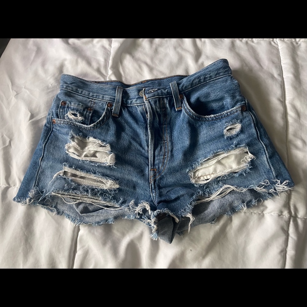 Levis 501 Tattered shorts